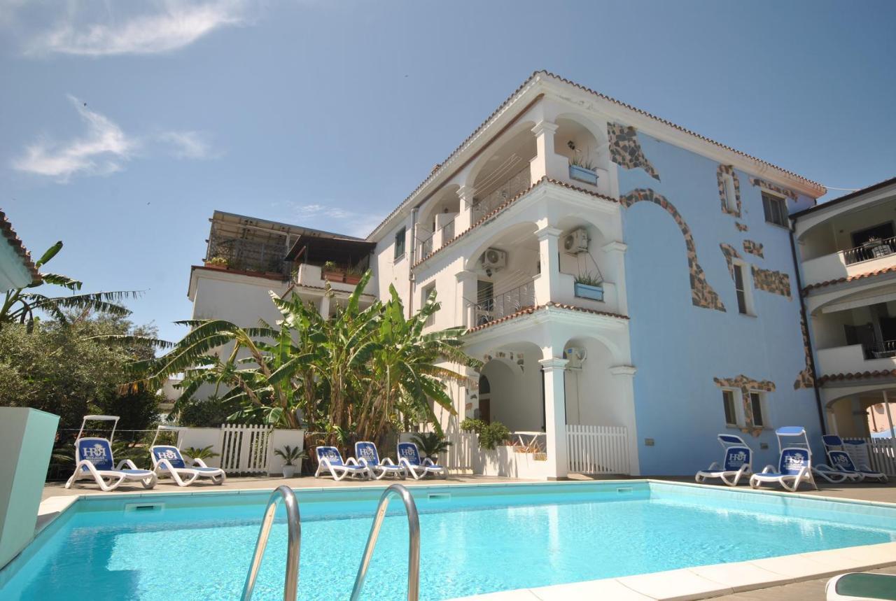 Holiday Residence Rifugio Orosei Ngoại thất bức ảnh